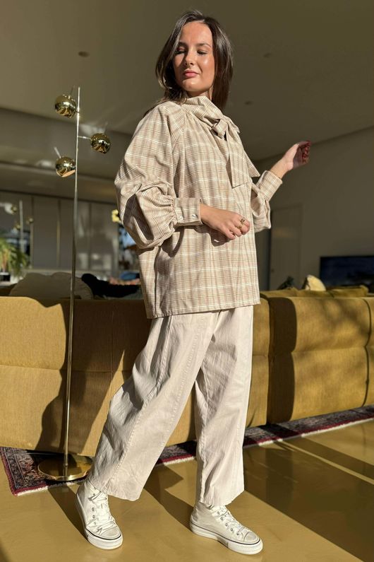 Ophelia Plaid Tie Neck Blouse Mocha /15=